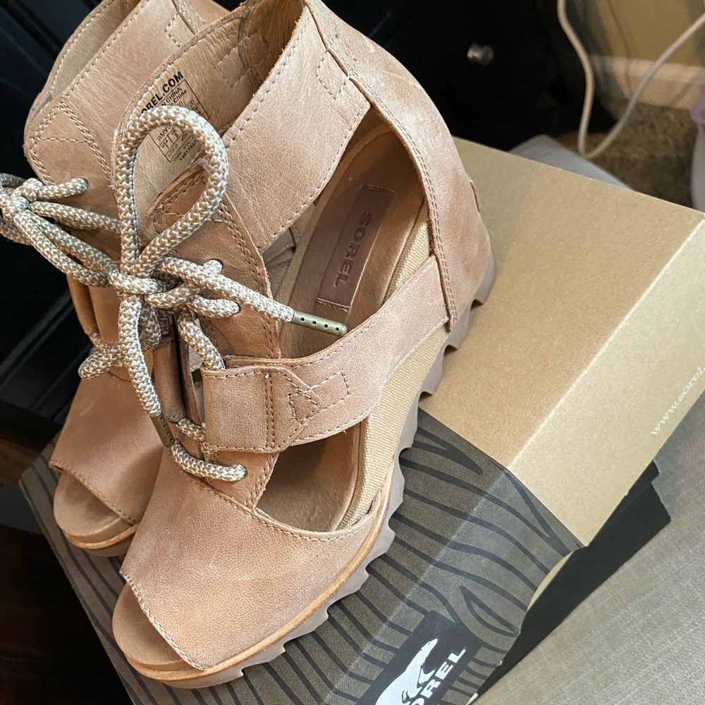 Sorel Joanie Lace Wedges